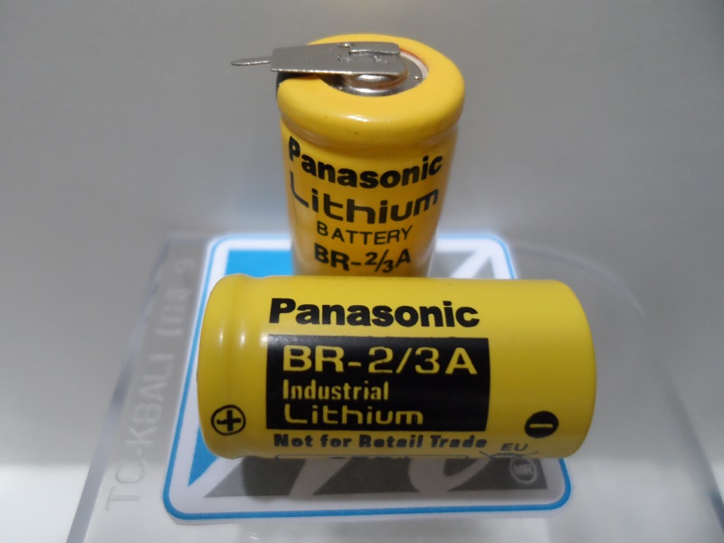 BR-2/3AE5SPN      Batería lithium 3V, 1200mah, 2 pines, tamaño 2/3A