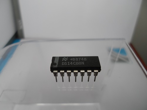 DS14C88N/NOPB  Circuito Integrado Texas Instruments RS-232 Inter