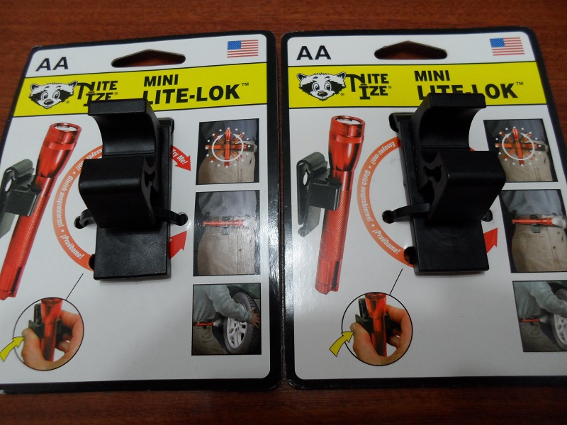 NLL-07-AA   Mini Lite Lok Flash Light Holder w/ Belt Clip for AA
