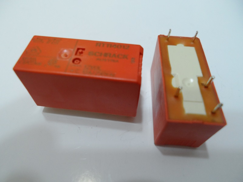 RT114012 0-1419108-1       Relay electromagnético SPDT, 12VDC, 5 pines, 12A/250VAC
