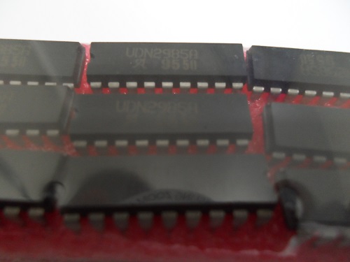 UDN2985A Circuito driver is for use with 5V
