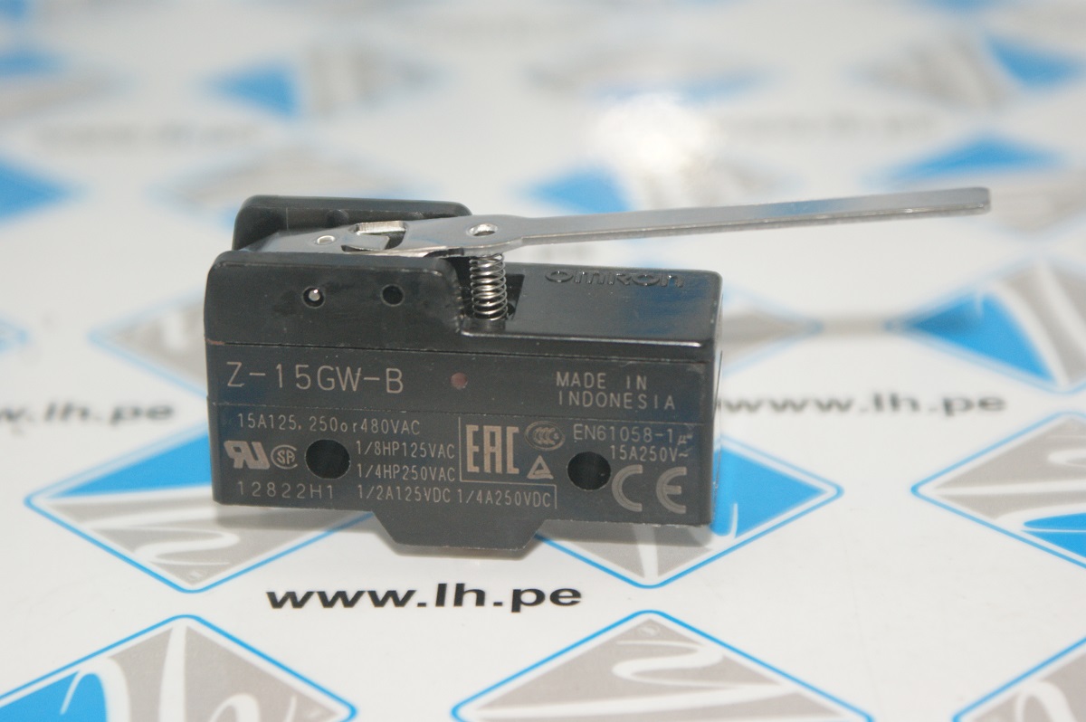 Z-15GW-B           Microconmutador SNAP ACTION, con palanca, SPDT, 15A/250V