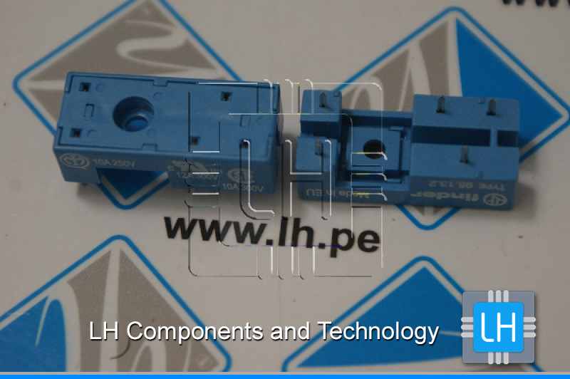 95.13.2SMA               Base para relay miniatura 5 Pines, 10A, 250VAC, PCB