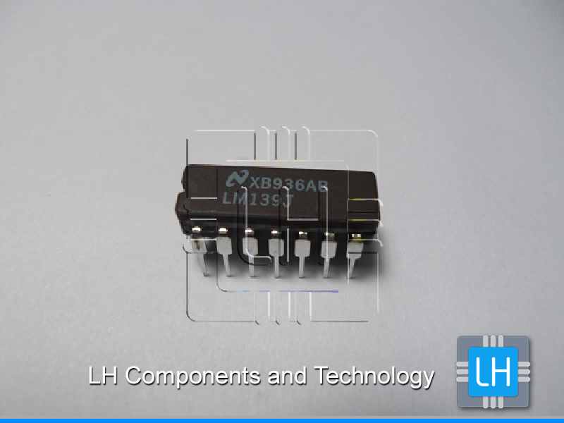 LM139J     NSC - Low Power Low Offset Voltage Quad Comparators