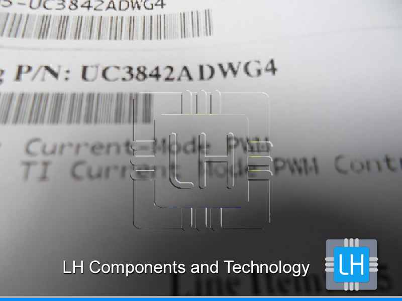 UC3842ADWG4          Controlador de circuito de modulación por ancho de pulso (PWM)